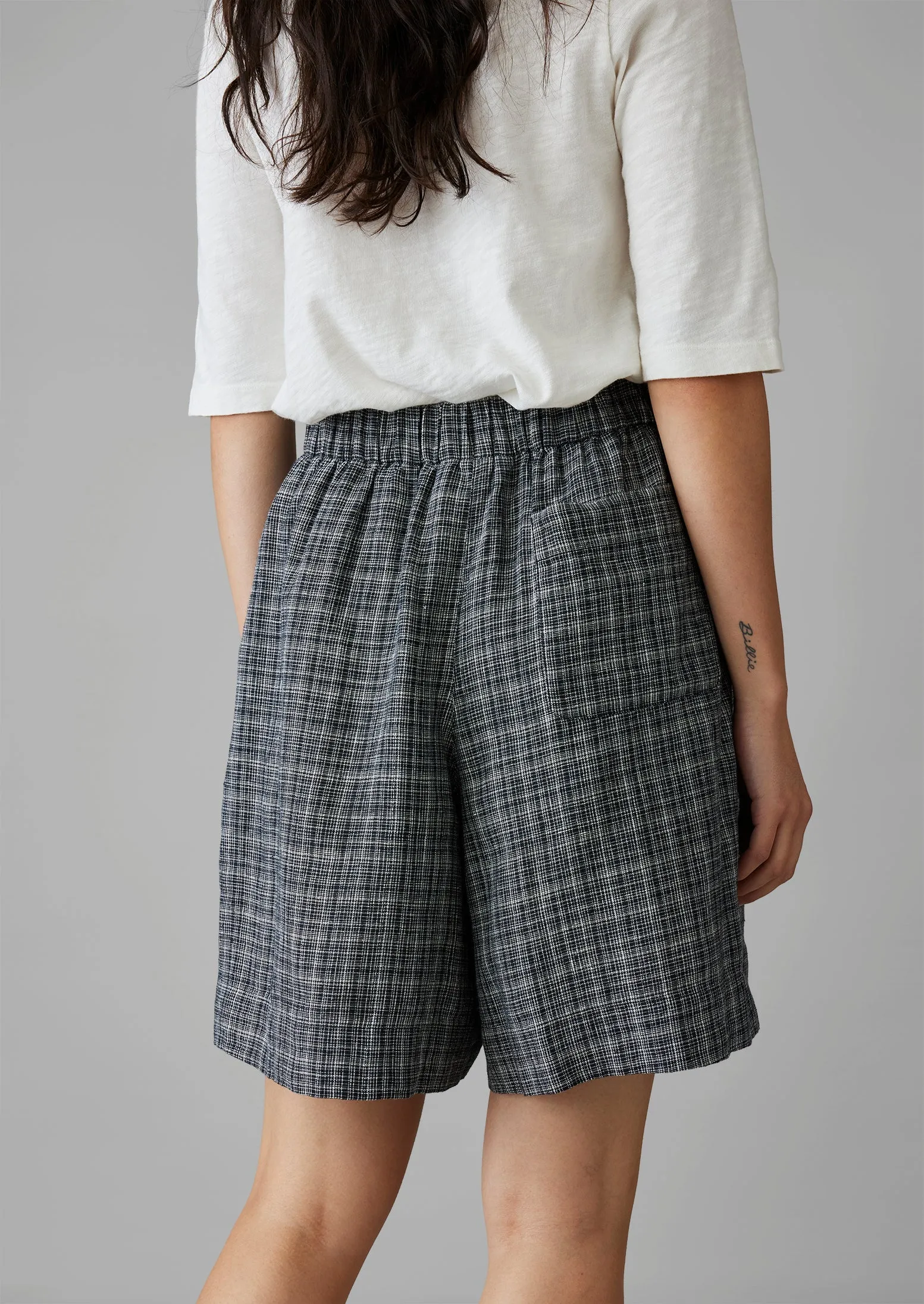 Asawa Check Linen Shorts | Charcoal