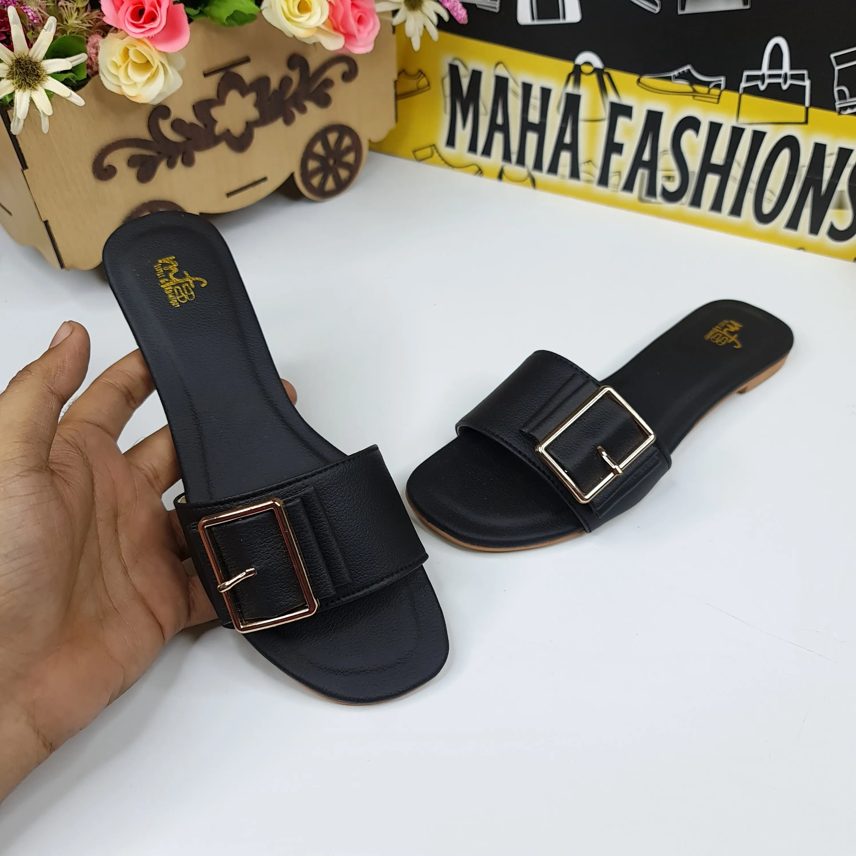 Black Straps Buckle Flat